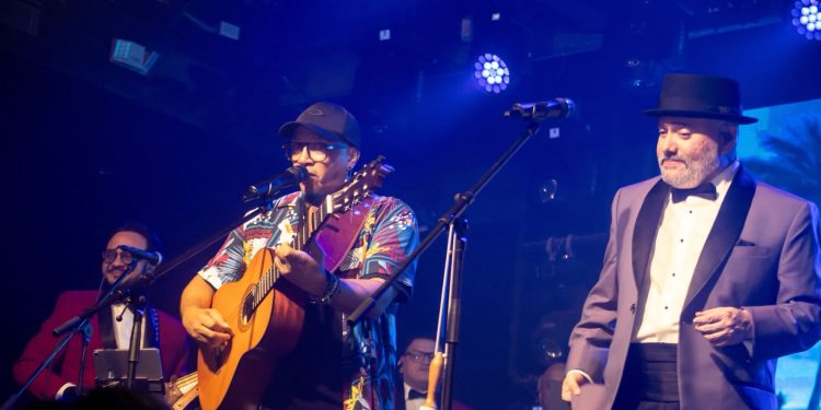 Pavel Núñez y su Bipolarband deslumbran con una noche de fusiones e invitados de lujo en el Hard Rock Café