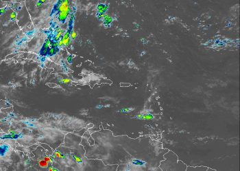 Indomet prevé aguaceros, tronadas y ráfagas de viento este lunes por onda tropical y vaguada