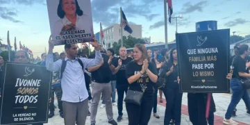 Familiares de Ivonne Handal realizan vigilia y reclaman que Jean Andrés Pumarol responda ante los tribunbales