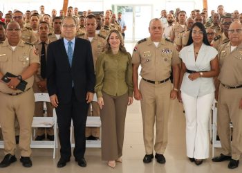 Defensa y Mujer impulsaron consulta nacional con cientos de hombres militares
