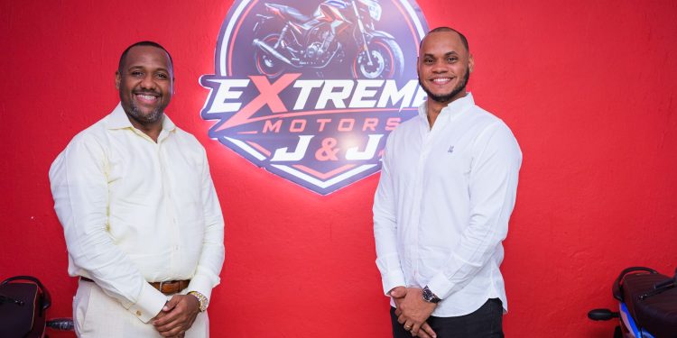 Inauguran Extreme Motors J & J, para los amantes de las motocicletas