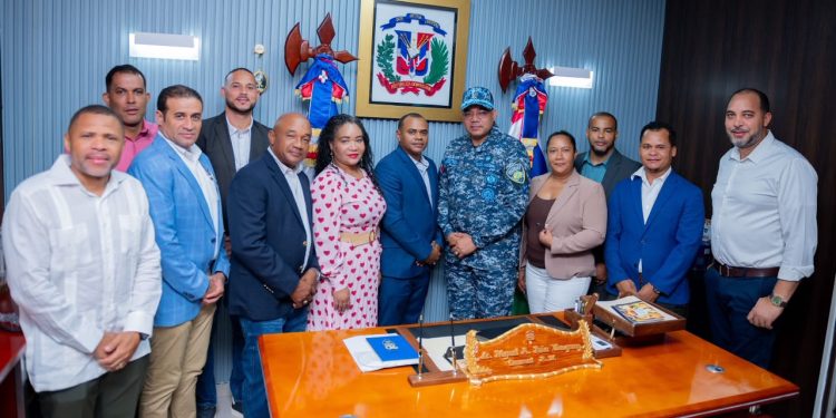 Director Regional Santo Domingo Norte sostiene encuentro con directivos de la Asociación de Empresarios y Emprendedores de SDN