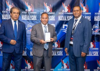 Cumbre Latinoamericana reconoce a Alberto Caminero, por su trayectoria periodística