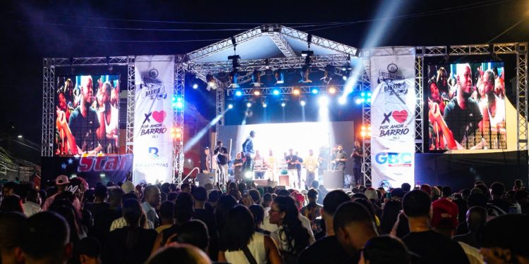 Concierto “X Amor al Barrio” de ReconocidosNet reunió miles de personas en Villa Francisca