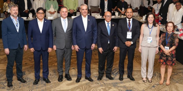 Presidente Abinader encabeza inauguración XI Reunión de la Red de Sistemas Públicos de Abastecimiento