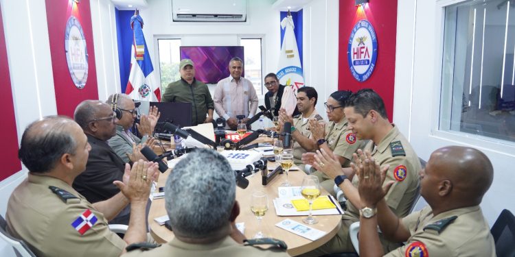 Junta de Retiro celebra quinto aniversario del programa radial “La Voz del Retirado”