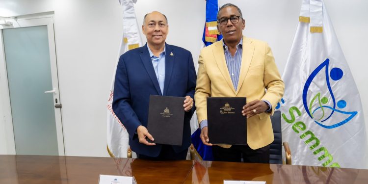 DASAC y ARS SEMMA firman acuerdo para ampliar atención integral y asistencia social al sector magisterial