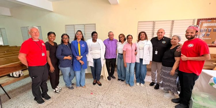 Iglesia Asamblea de Dios Central realiza operativo médico gratuito en Haina