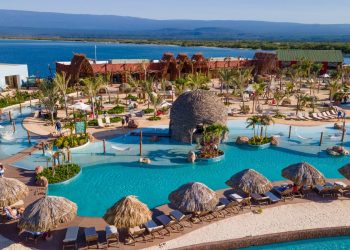 Puerto Cabo Rojo compite con Reino Unido y Noruega como finalista al premio "Puerto del Año" en los Seatrade Cruise Awards 2026