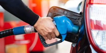 MICM: Aumentan RD$3.00 a la gasolina y el gasoil regular