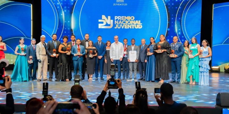 El Premio Nacional de la Juventud abre una nueva etapa para reconocer a los jóvenes que transforman el país