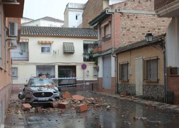 Tres heridos leves tras un nuevo terremoto en la ciudad española de Granada