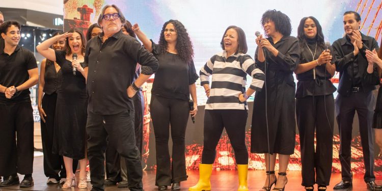 “El Capitán Control” zarpa rumbo al Teatro Nacional