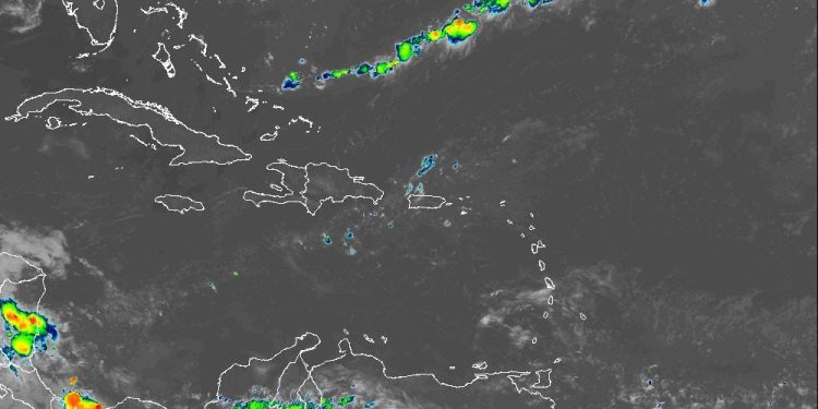 Indomet pronostica aguaceros, tormentas eléctricas y ráfagas de viento por onda tropical y vaguada