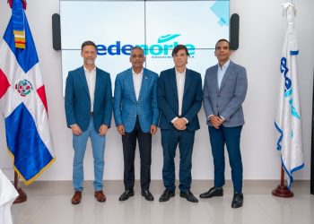 El ministro Joel Santos asume conducción estratégica del sector eléctrico y presidencia del CUED