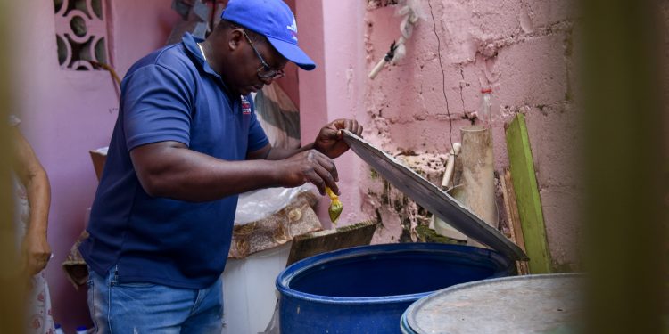 Salud Pública refuerza acciones contra el dengue y llama a eliminar criaderos desde el hogar 
