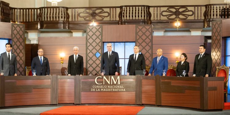 Presidente Abinader da inicio a sesión de entrevistas públicas a siete jueces de la Suprema Corte de Justicia