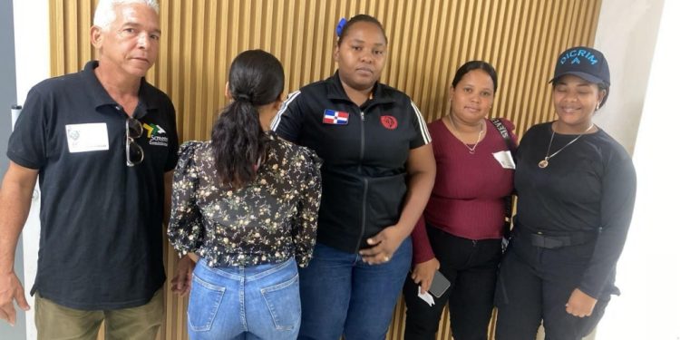 Policía Nacional localiza sana y salva a adolescente de 14 años reportada como desaparecida en Santo Domingo Oeste
