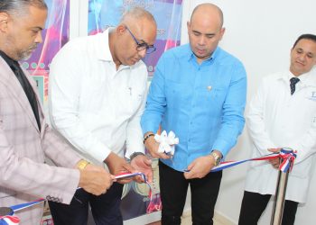 Hospital Ney Arias Lora inaugura remozamiento de unidades y anuncia inclusión de endoscopía cerebral a su cartera de servicios