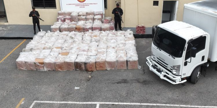 MICM y CECCOM incautan combustibles y cigarrillos valorados en RD$22.8 millones
