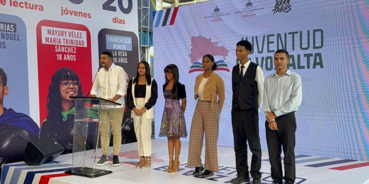República Dominicana busca recuperar Récord Guinness de lectura