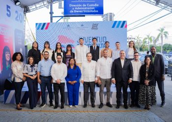 Ministerio de la Juventud presenta oficialmente “Juventud en Voz Alta”, iniciativa que busca recuperar récord Guinness de lectura