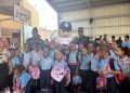 Dirección de Policía Comunitaria participa en acto de inicio del año escolar 2026-2027