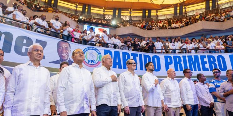 Andrés Bautista pide a partidos no politizar la educación