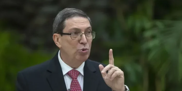 Cuba rechaza «en los términos más enérgicos» expulsión de sus diplomáticos de Dominicana