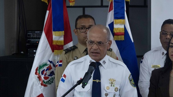 Nuevo director de la Policía dice trabajará apegado a la Constitución y llama a la población a colaborar
