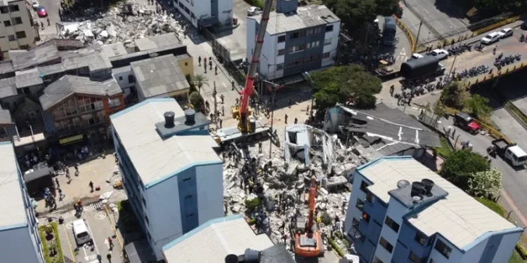 Presidente de Colombia decreta tres días de duelo nacional por fallecidos en el terremoto