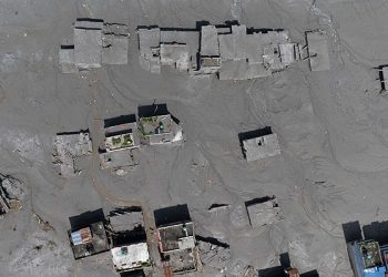 Tragedia en Nepal: Número de muertos aumenta mientras continúa la búsqueda de 1.400 desaparecidos