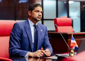 Senador Gustavo Lara aclara que desde 2022 no tiene participación societaria, administrativa ni comercial en GESPRO