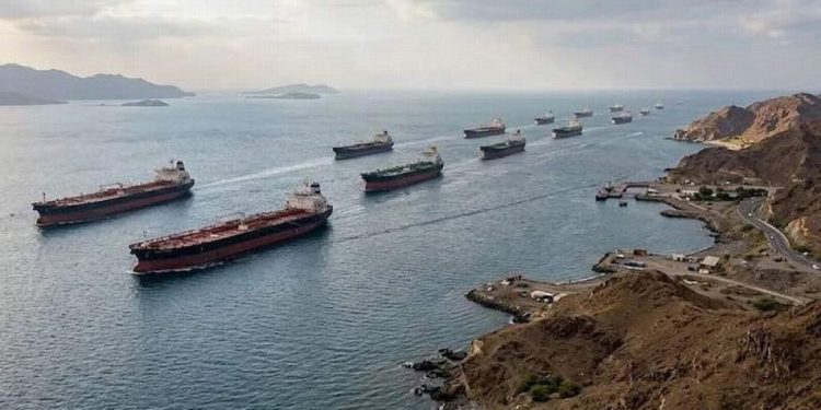 Irán desmiente a Trump y asegura que el estrecho de Ormuz no ha sido desminado