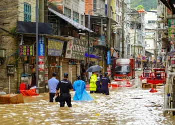 Más de 42,000 evacuados en la isla china de Hainan a causa de las fuertes lluvias
