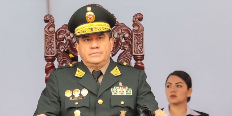 El jefe de la Policía de Perú anuncia su salida del cargo, tras críticas a su gestión