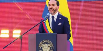Abelardo de la Espriella firma decreto que permite nuevamente el porte de armas bajo autorización