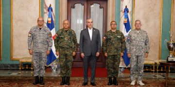 Presidente Abinader recibe y felicita en el Palacio Nacional a campeones dominicanos de Fuerza Comando Paraguay 2026