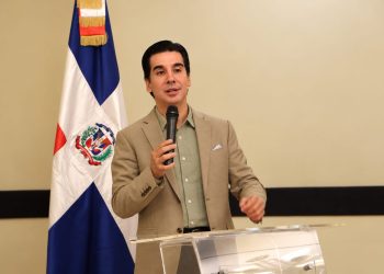 Manuel Meccariello alerta sobre drogas camufladas en stickers, golosinas y vapeadores que amenazan a niños y jóvenes en las escuelas