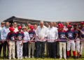 Abinader inaugura campo de béisbol Nelson Mateo en Pizarrete, Peravia, tras 26 años de espera; impactará a unas cinco mil personas