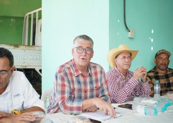 Gobierno consulta a ganaderos de Hato Mayor y El Seibo para fortalecer programas lecheros