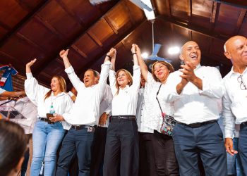 Carolina Mejía consolida respaldo político en Ocoa con juramentación de estructura y asegura que quienes trabajen con ella gobernarán a su lado en 2028