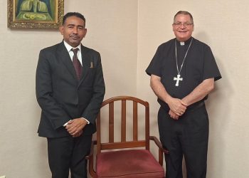 Nelson Gutiérrez gira visita a Monseñor José Amable Durán Tineo