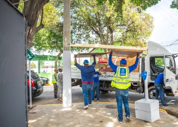 Alcaldía del DN continúa recuperación del espacio público en sector Costa Brava