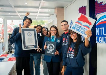 Juventud en Voz Alta supera las 500 horas de lectura continua y extiende el hito alcanzado por República Dominicana