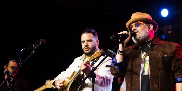 Pavel y Pamel entrelazan sus repertorios en una velada de complicidad y buena música en Hard Rock Café Santo Domingo