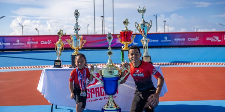 ¡A toda velocidad! Espacata conquista dos récords nacionales en la Copa Nacional de Patinaje