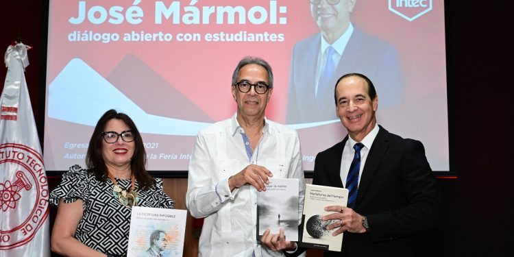 José Mármol llama desde INTEC a recuperar la lectura profunda frente a la inmediatez digital