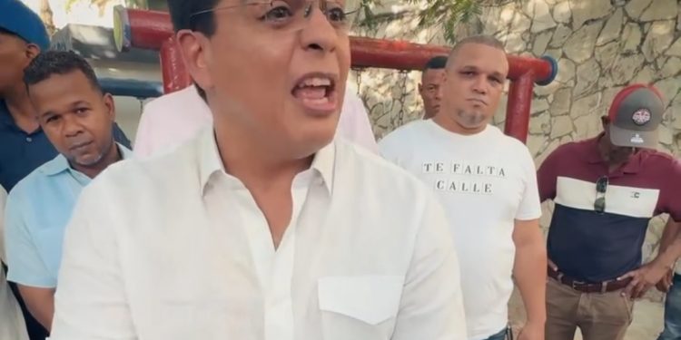 Fellito Suberví resuelve problema histórico de agua potable en La Puya