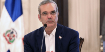Abinader advierte penas de hasta 30 años a quienes afecten parques nacionales
